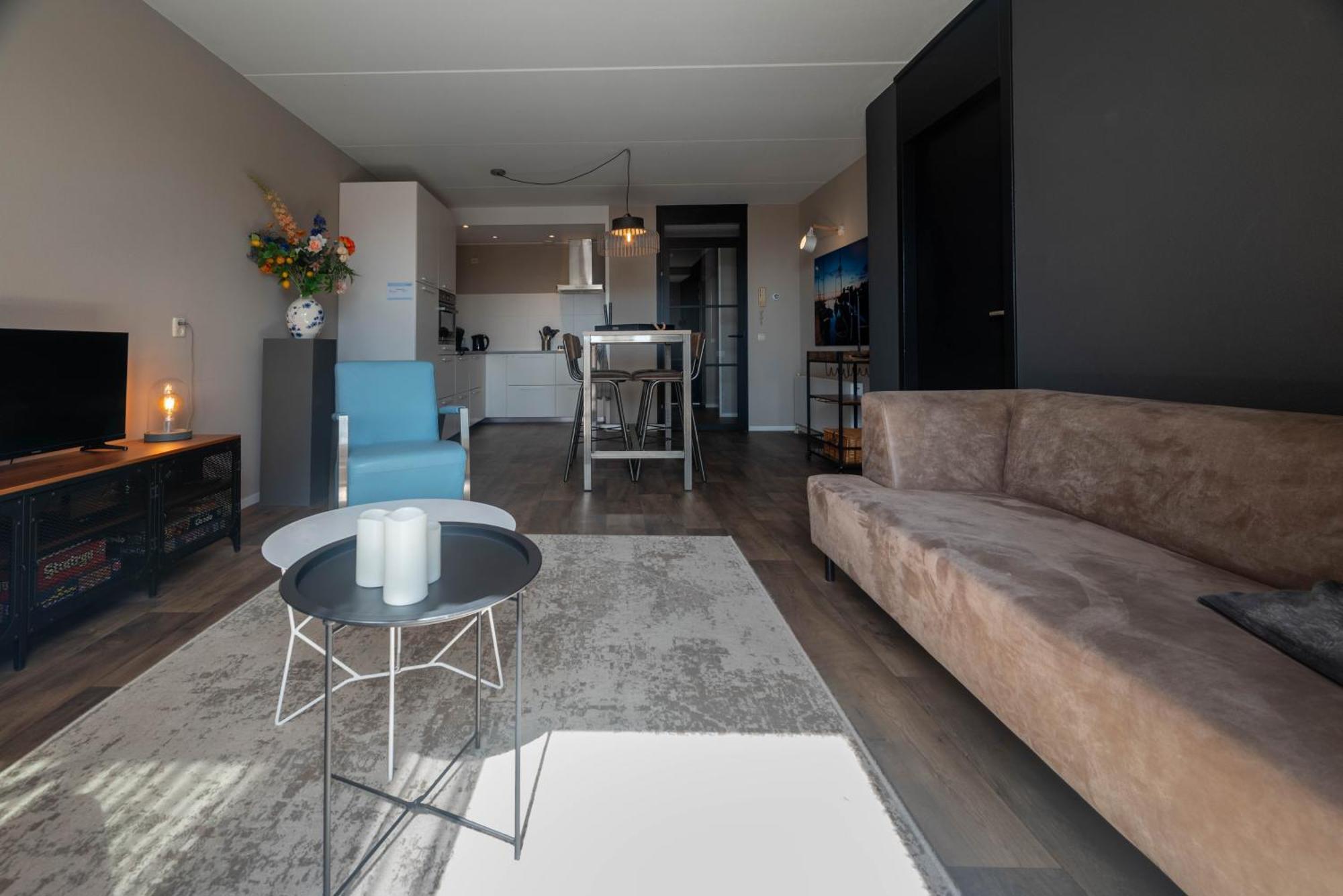 Zuiderzeestate 35, Prachtig Appartement Aan Het Ijsselmeer Makkum Extérieur photo