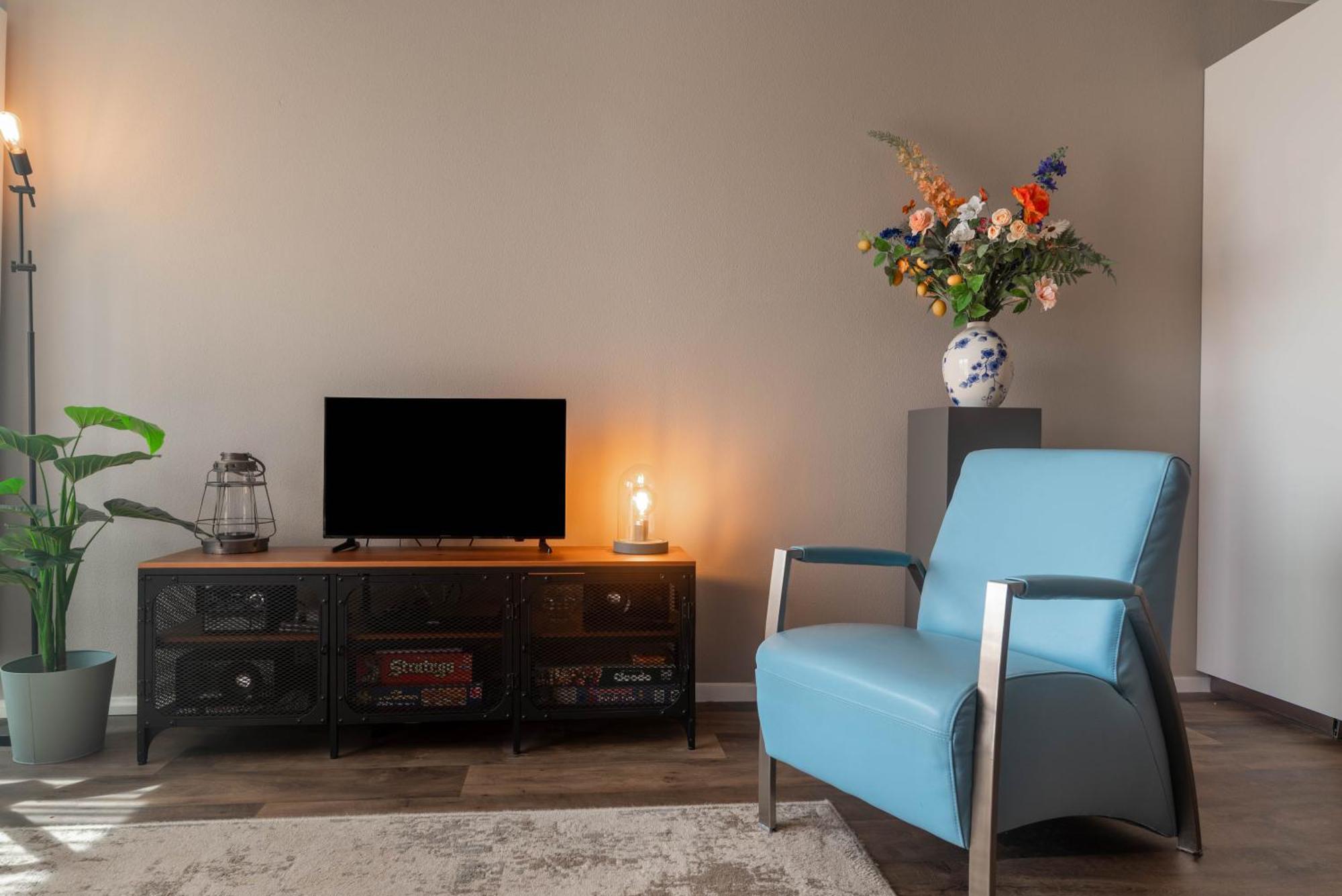 Zuiderzeestate 35, Prachtig Appartement Aan Het Ijsselmeer Makkum Extérieur photo