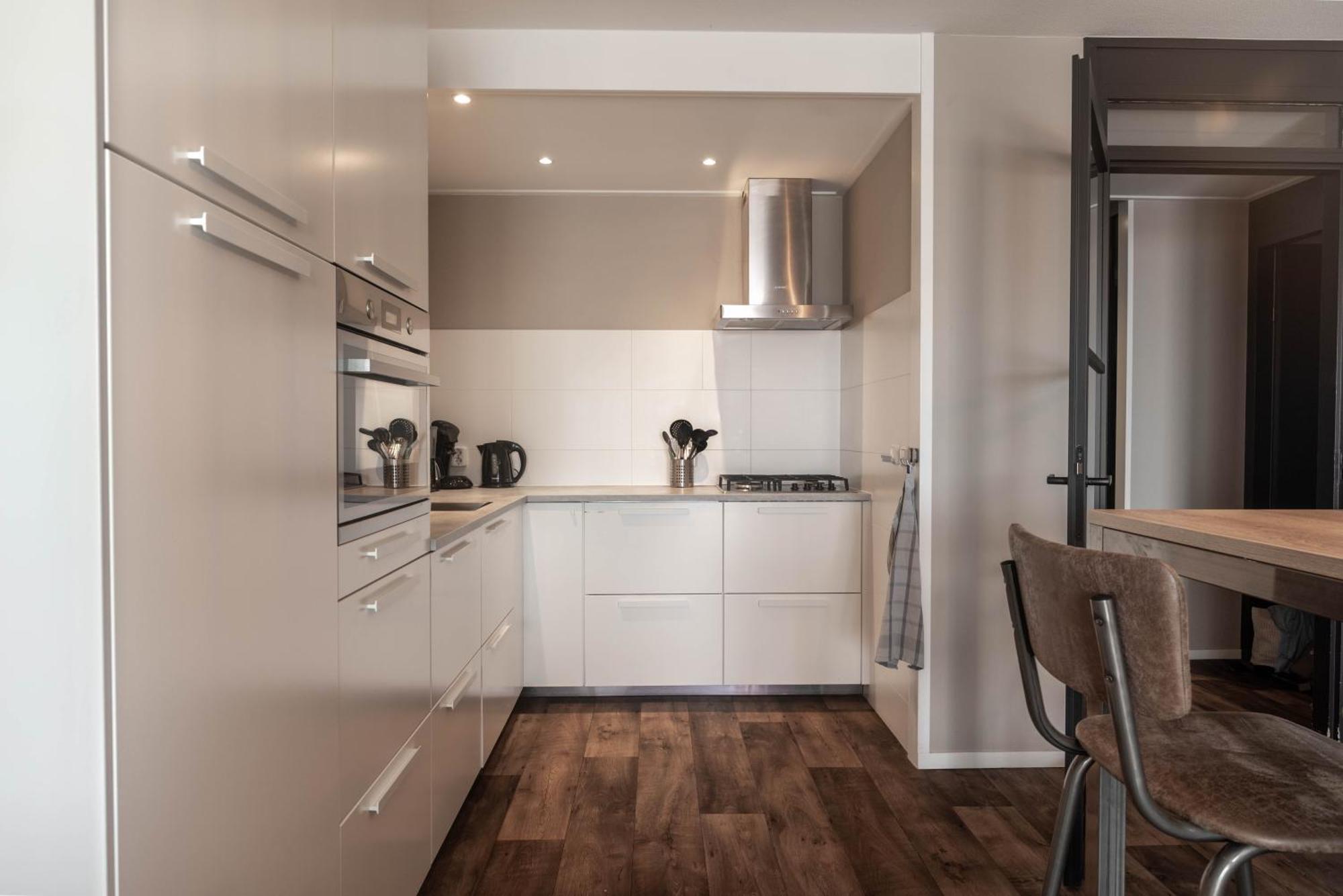 Zuiderzeestate 35, Prachtig Appartement Aan Het Ijsselmeer Makkum Extérieur photo
