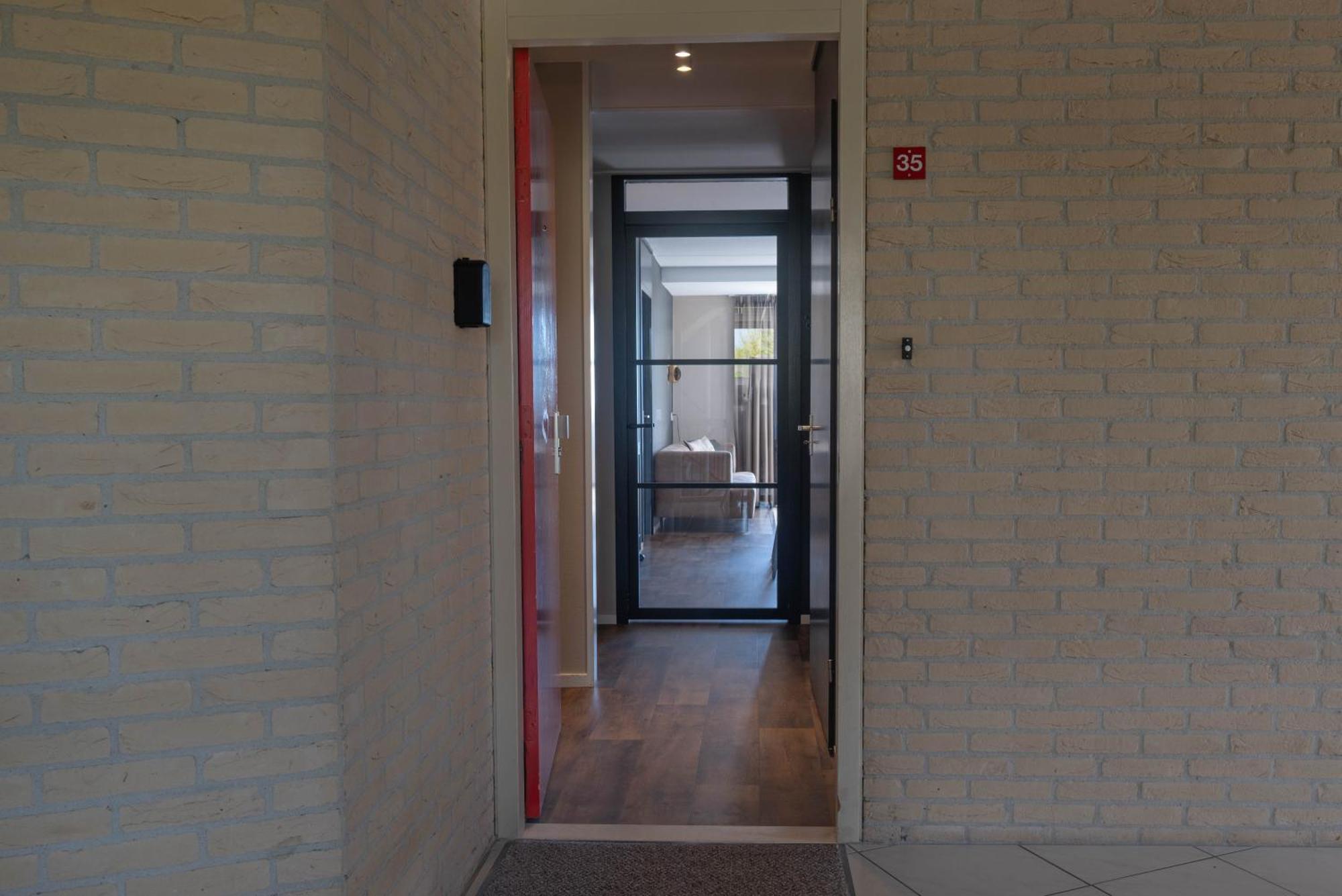 Zuiderzeestate 35, Prachtig Appartement Aan Het Ijsselmeer Makkum Extérieur photo