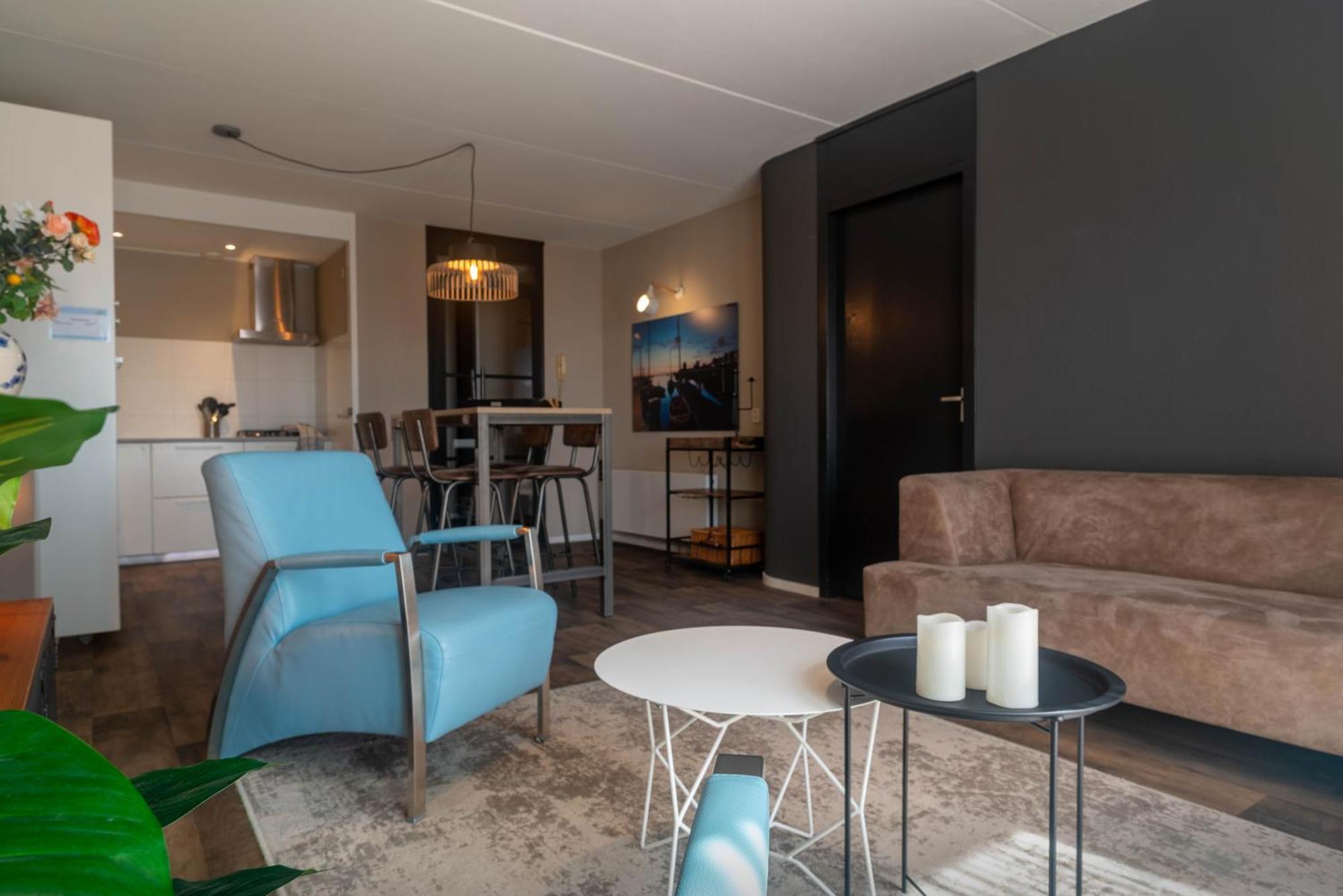 Zuiderzeestate 35, Prachtig Appartement Aan Het Ijsselmeer Makkum Extérieur photo