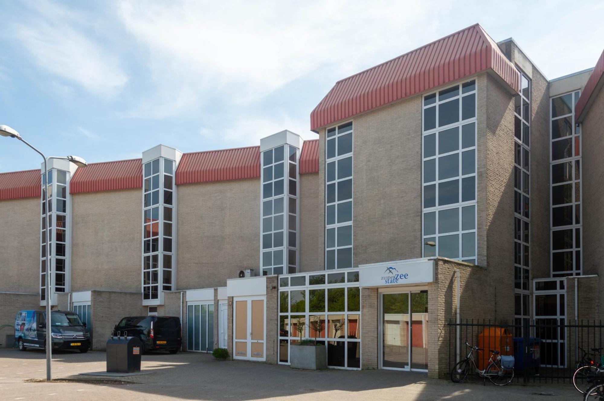 Zuiderzeestate 35, Prachtig Appartement Aan Het Ijsselmeer Makkum Extérieur photo